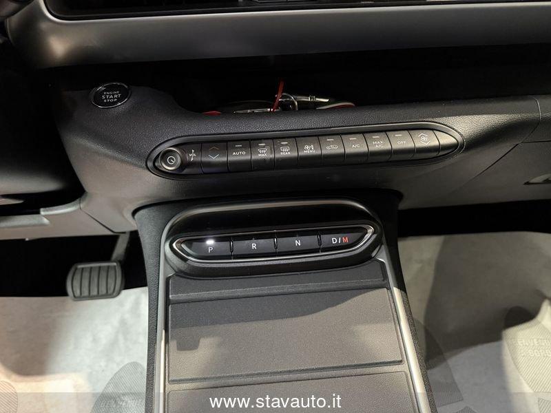 Jeep Avenger 1.2 Turbo MHEV Summit