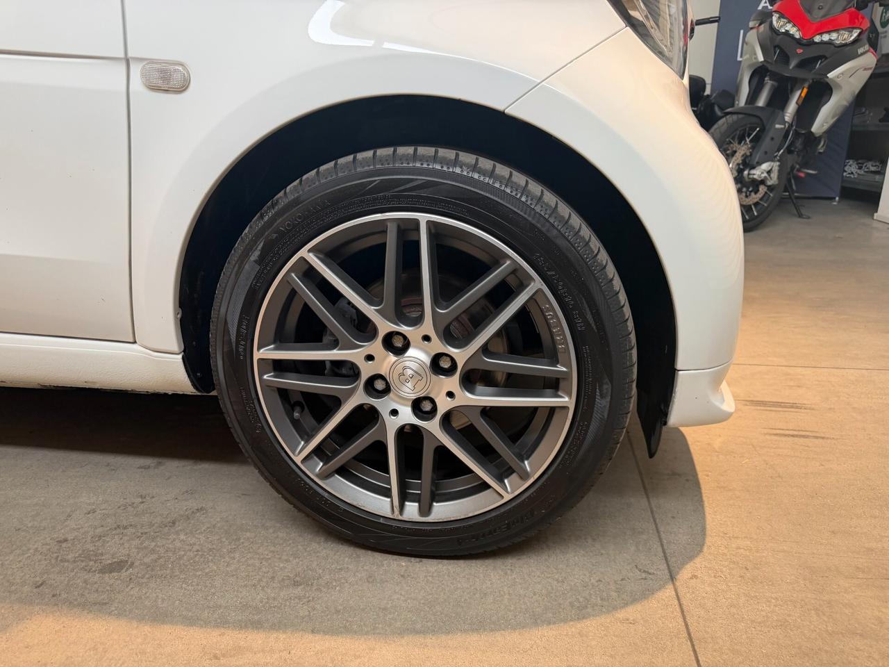 Smart ForTwo BRABUS 0.9 Turbo twinamic Xclusive