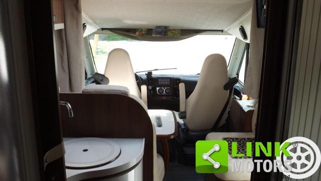 MCLOUIS NEVIS 873 G motorhome accessoriato e ben tenuto