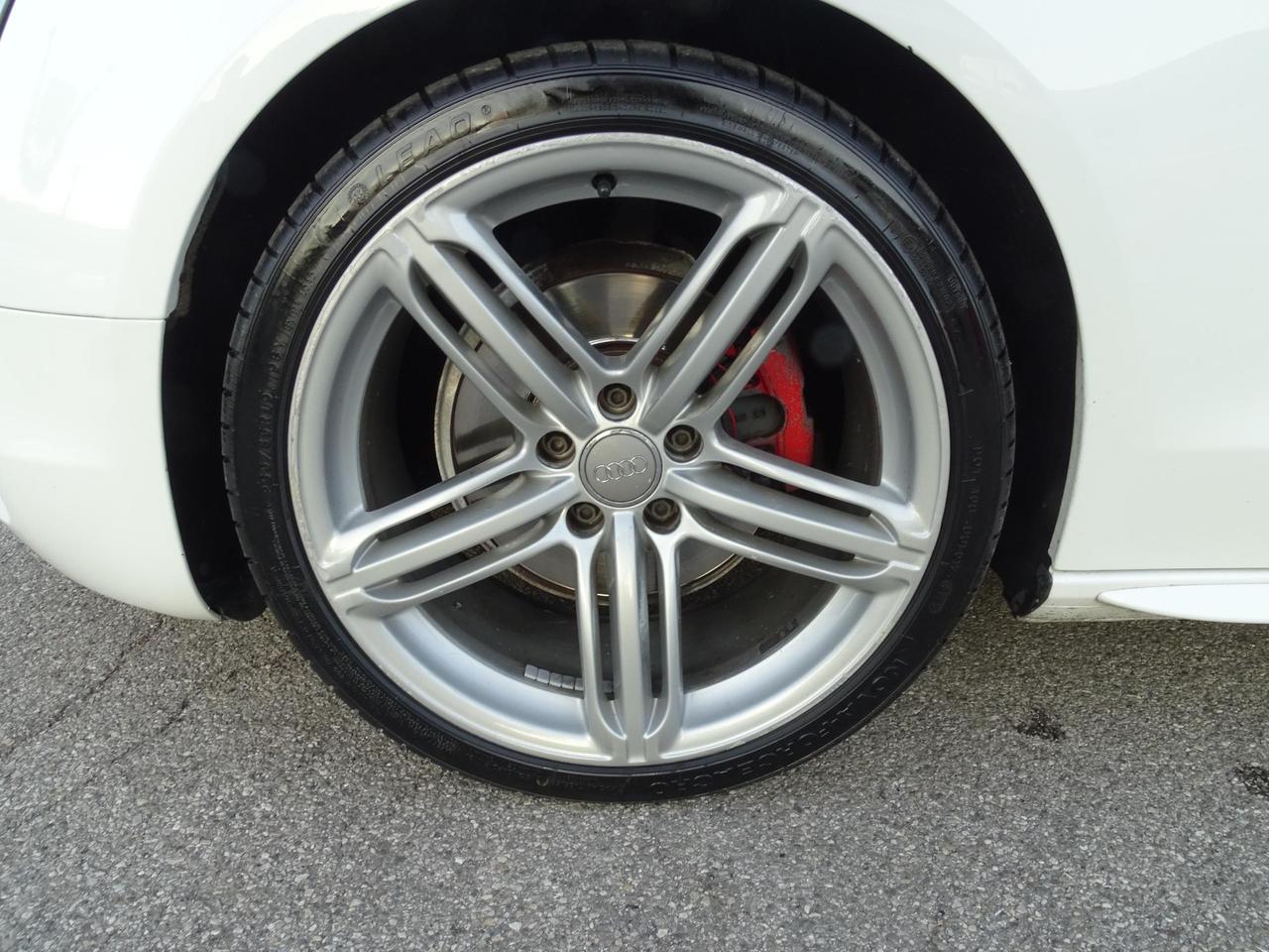 Audi A5 Cabrio 2.0 TDI S-LINE