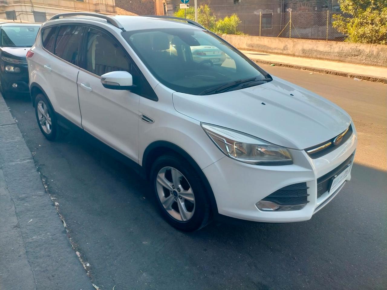 Ford Kuga 2.0 TDCI 120 CV S&S 2WD Titanium