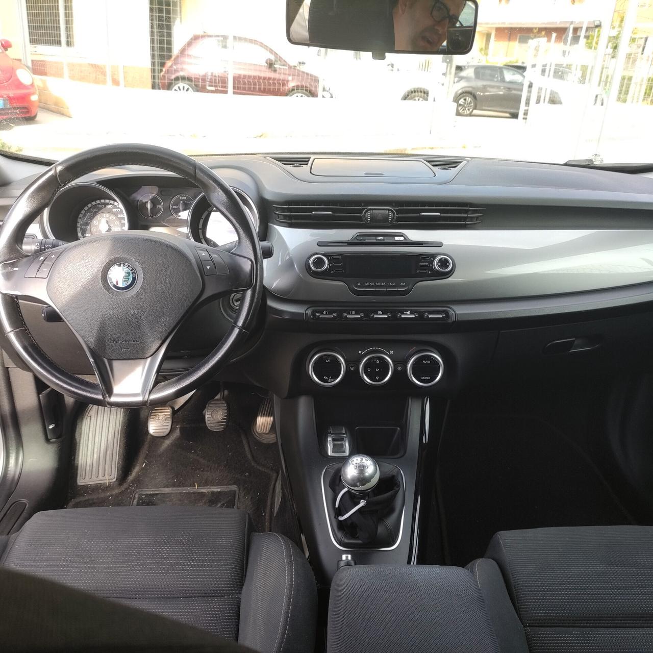 Alfa Romeo Giulietta 1.6 JTDm-2 105 CV Distinctive