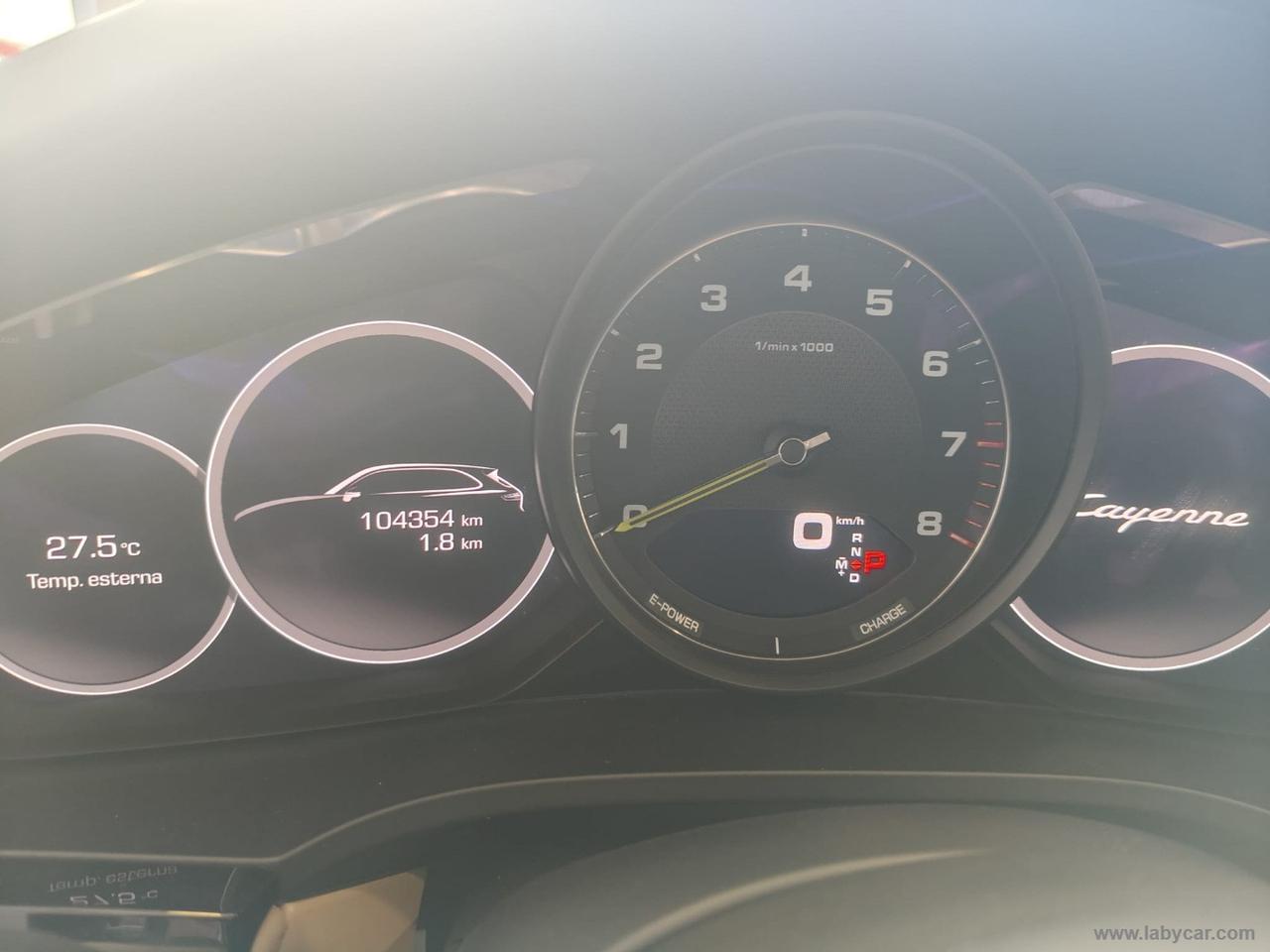 PORSCHE Cayenne 3.0 V6 E-Hybrid