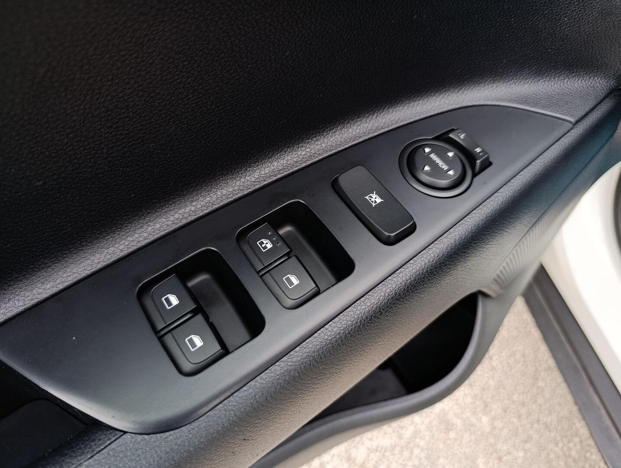 Kia Stonic 1.4 mpi eco Style Gpl 97cv GARANZIA 12 MESI