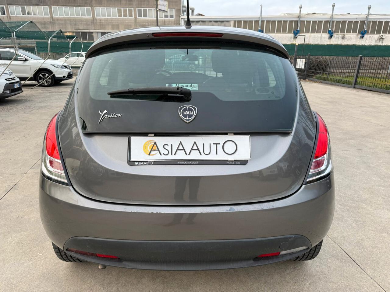Lancia Ypsilon 1.2 UNICO-PROPR