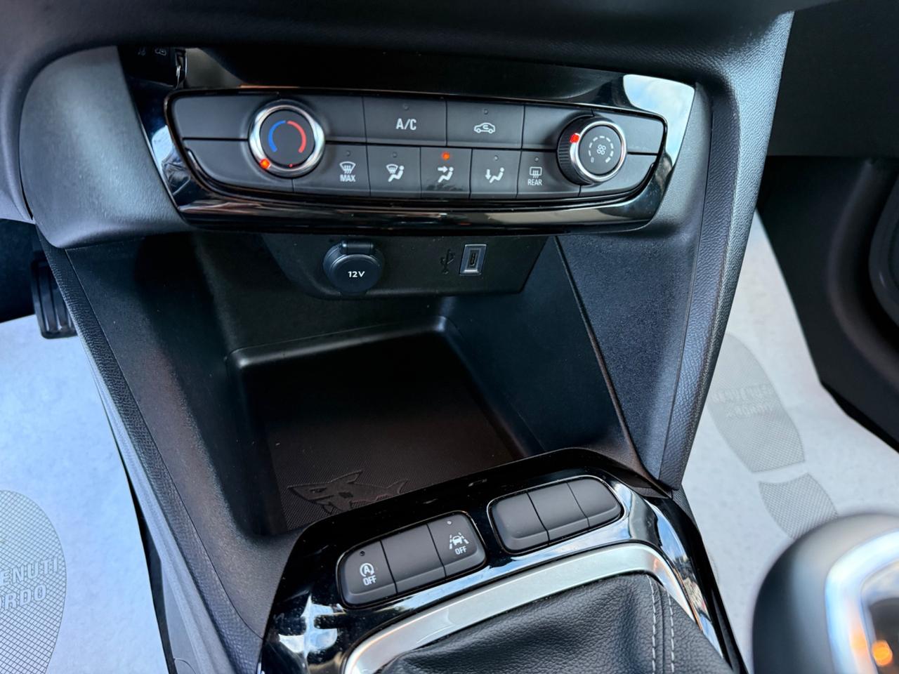 Opel Corsa 1.2 75CV MT5 NEOPATENTATI