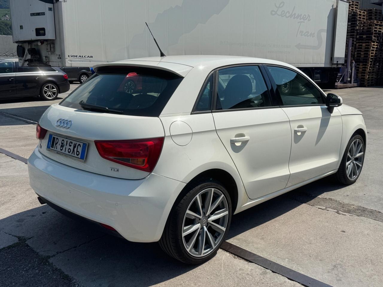 Audi A1 1.6 TDI 90CV MANUALE NEOPATENTATI