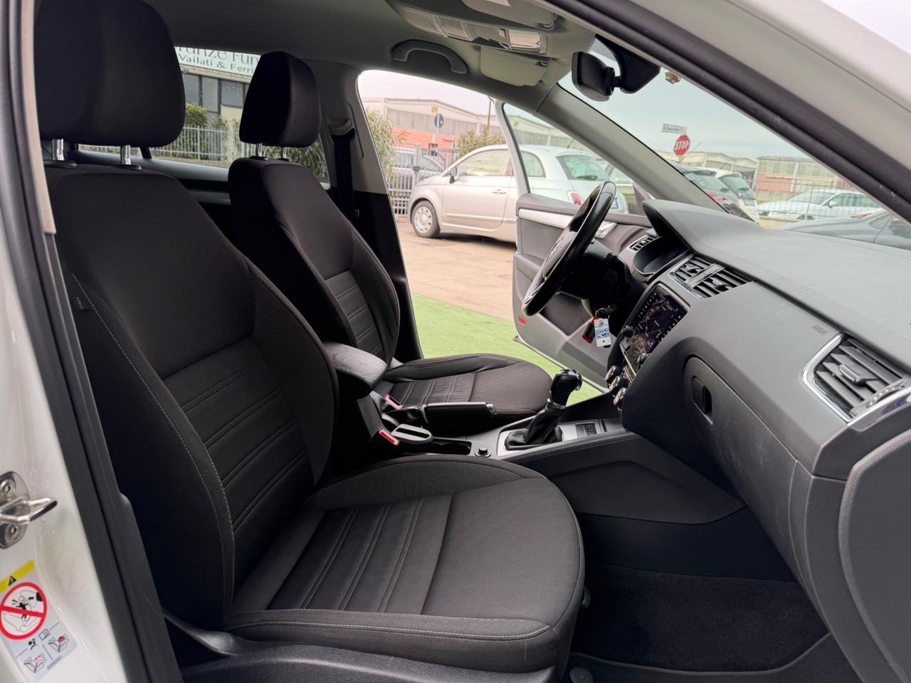 Skoda Octavia 1.6 TDI SCR 115 CV DSG Style