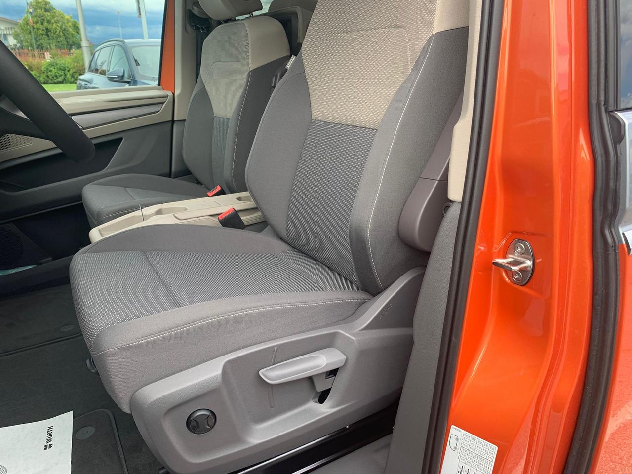Volkswagen T7 Multivan 2.0 tdi life 150cv dsg 7p.ti
