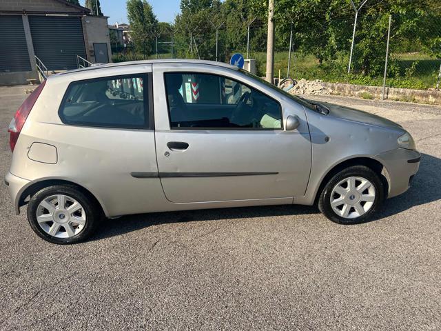 FIAT Punto 182,132km Bellissima 1.2 16V 3 porte Dynamic