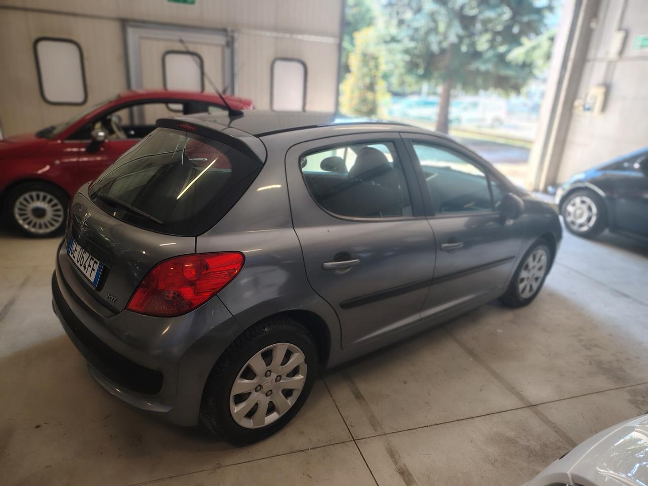 Peugeot 207 1.4 GPL - Ideale per risparmiare – Pronta all'uso