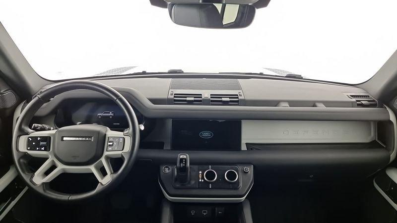 Land Rover Defender 3.0D I6 250 110 SE AWD auto.
