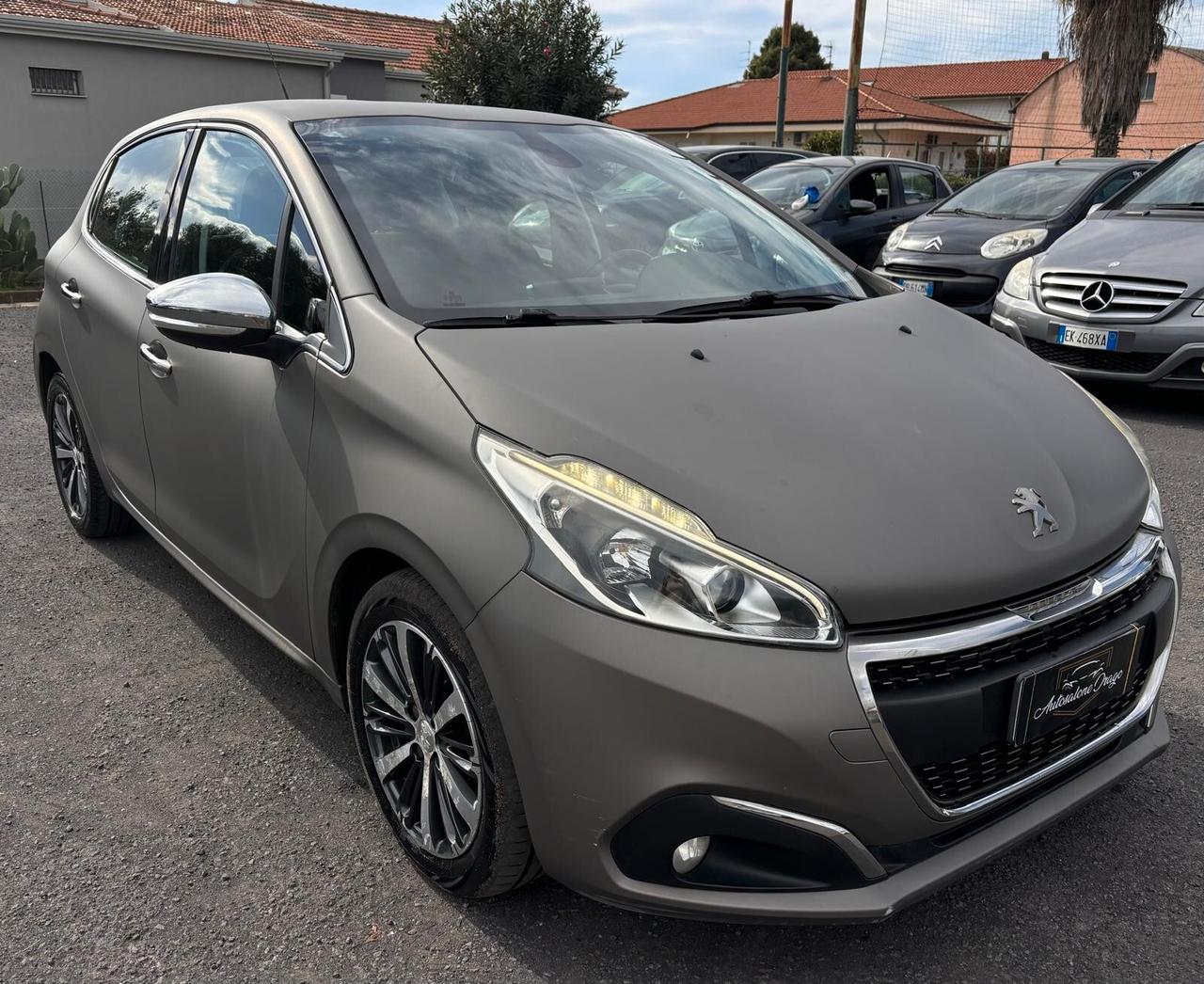 Peugeot 208 BlueHDi 100 5 porte Allure