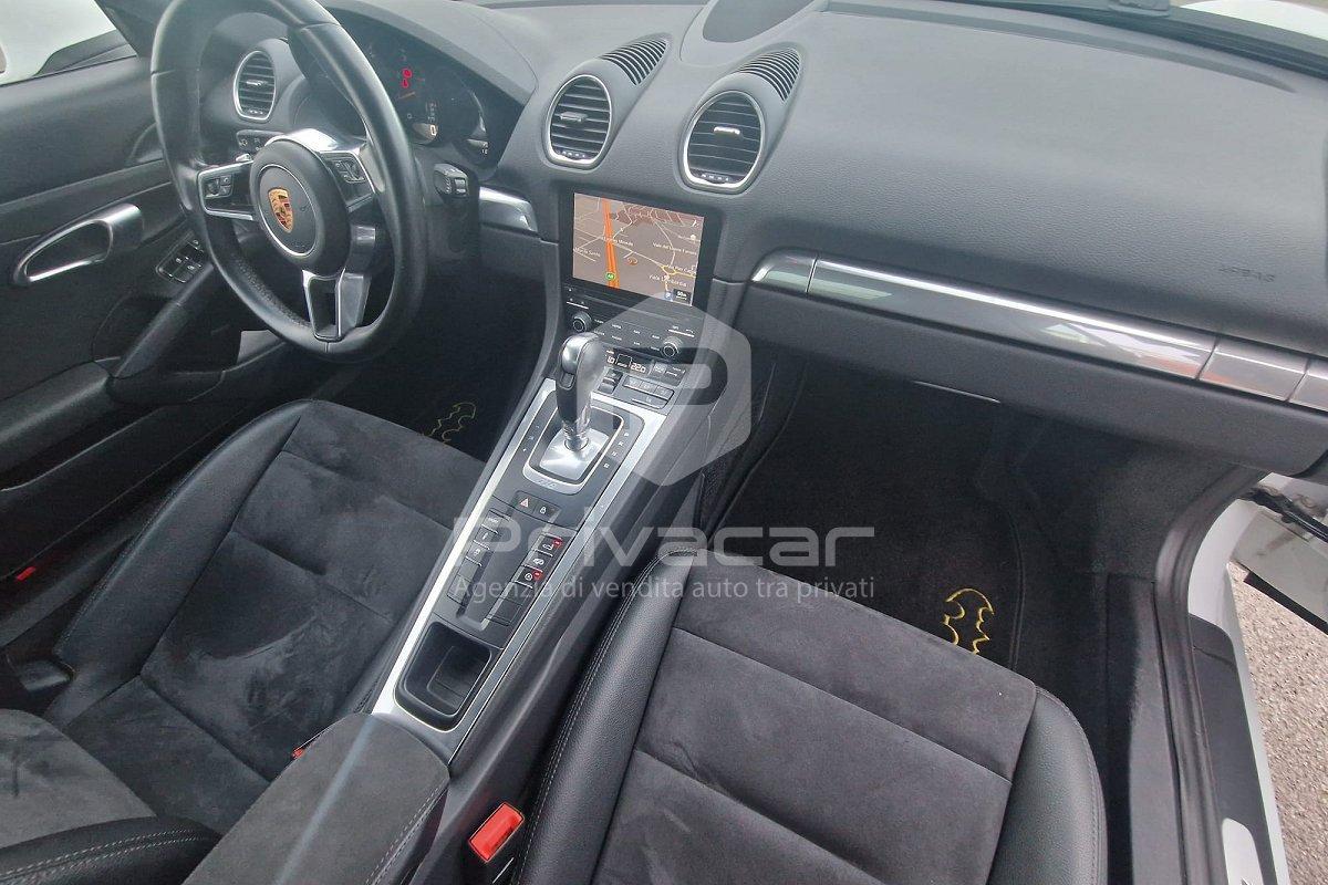 PORSCHE 718 Cayman 2.0