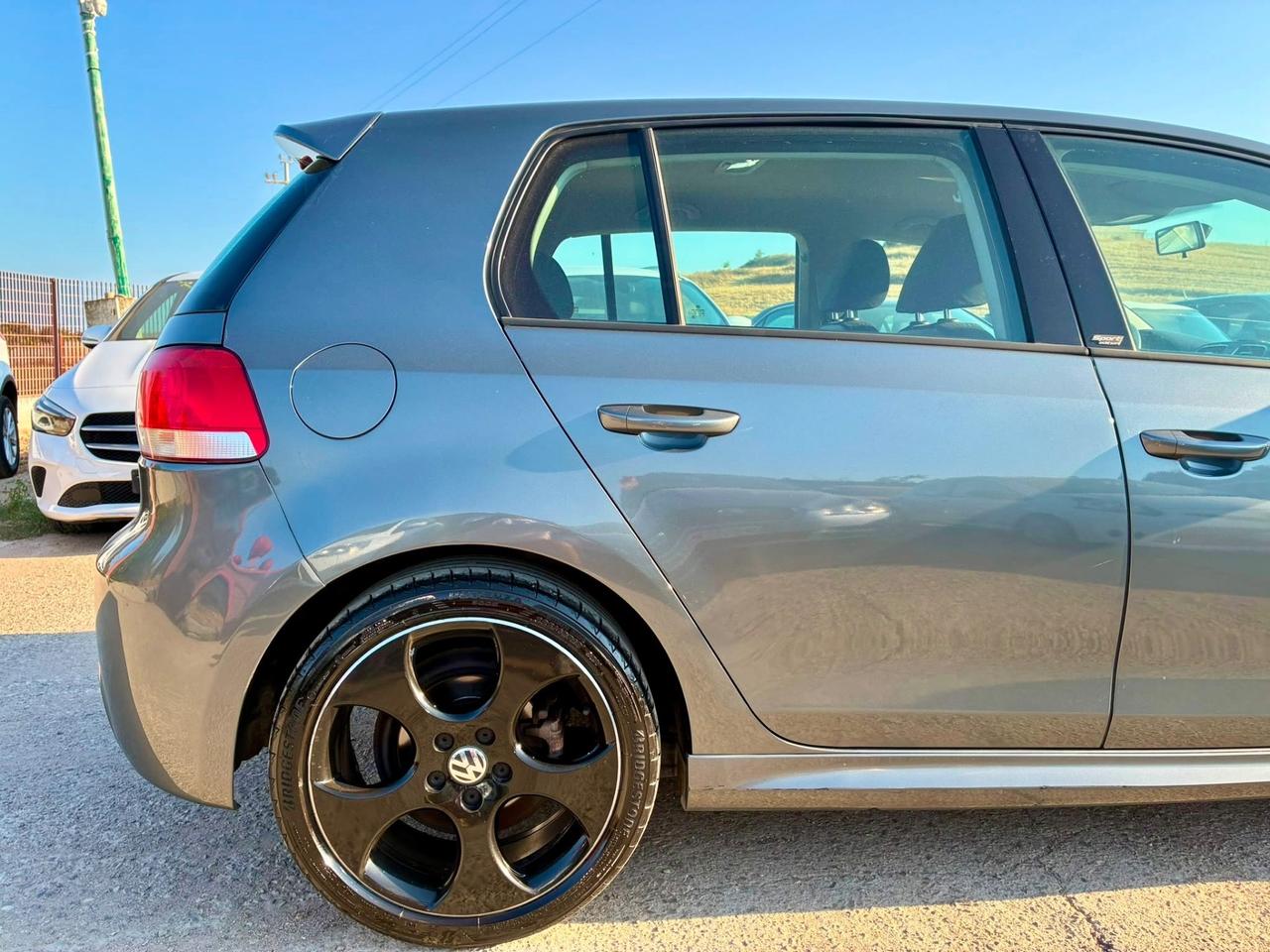 Volkswagen Golf 1.6 TDI DPF 5p. Highline Sportline