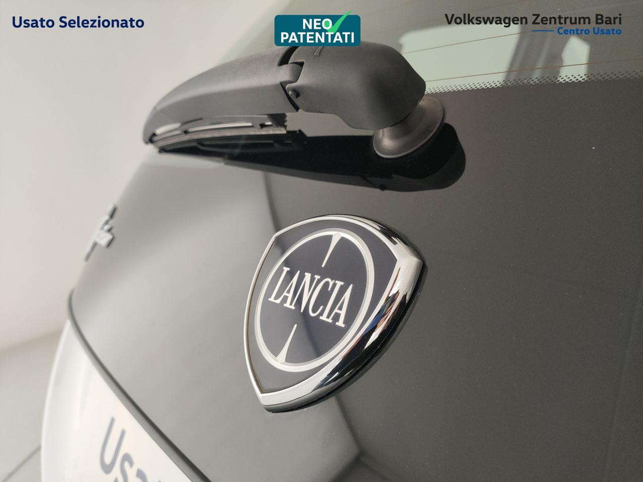 Lancia Ypsilon 0.9 t.air gold ecochic metano 80cv