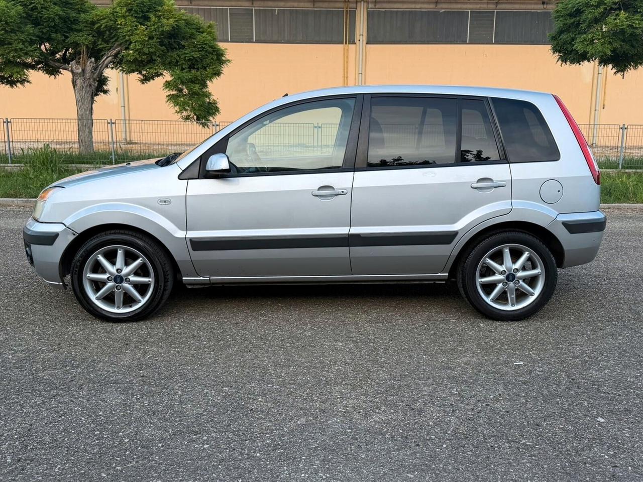 Ford Fusion 1.4 Benzina Cambio Automatico