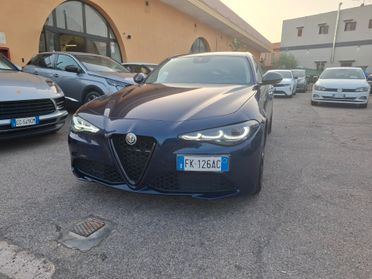 Alfa Romeo Giulia 2.2 allestimento " COMPETIZIONE "