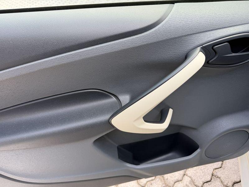 Ford Ka Ka 1.2 + s/esp,tcs 69cv E5 IDONEA NEOPATENTATI KM REALI