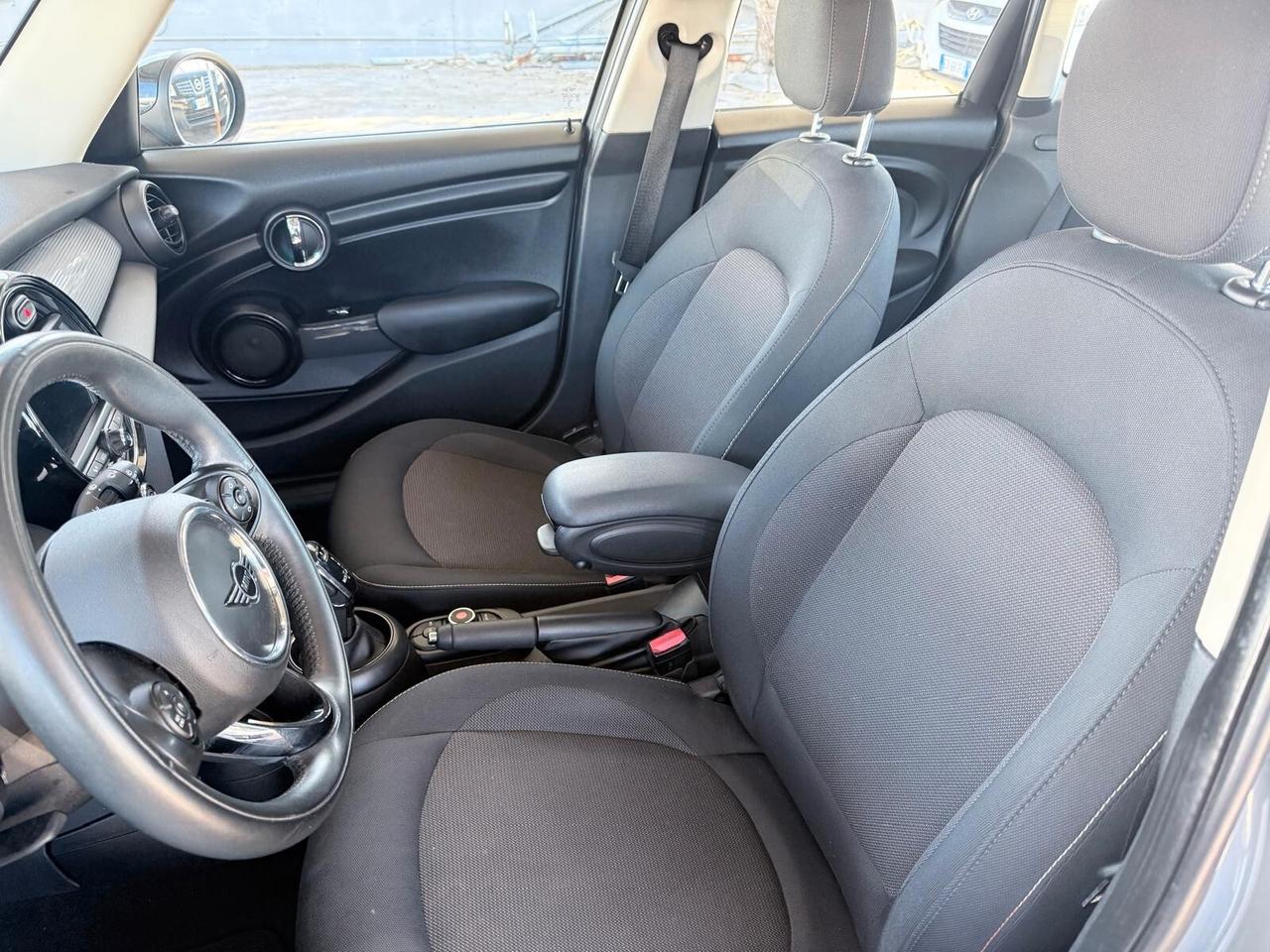 Mini 1.5 One Baker Street 5 porte
