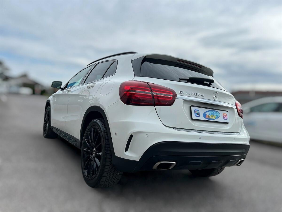 Mercedes-benz GLA 200 d Automatic Premium Night Edition