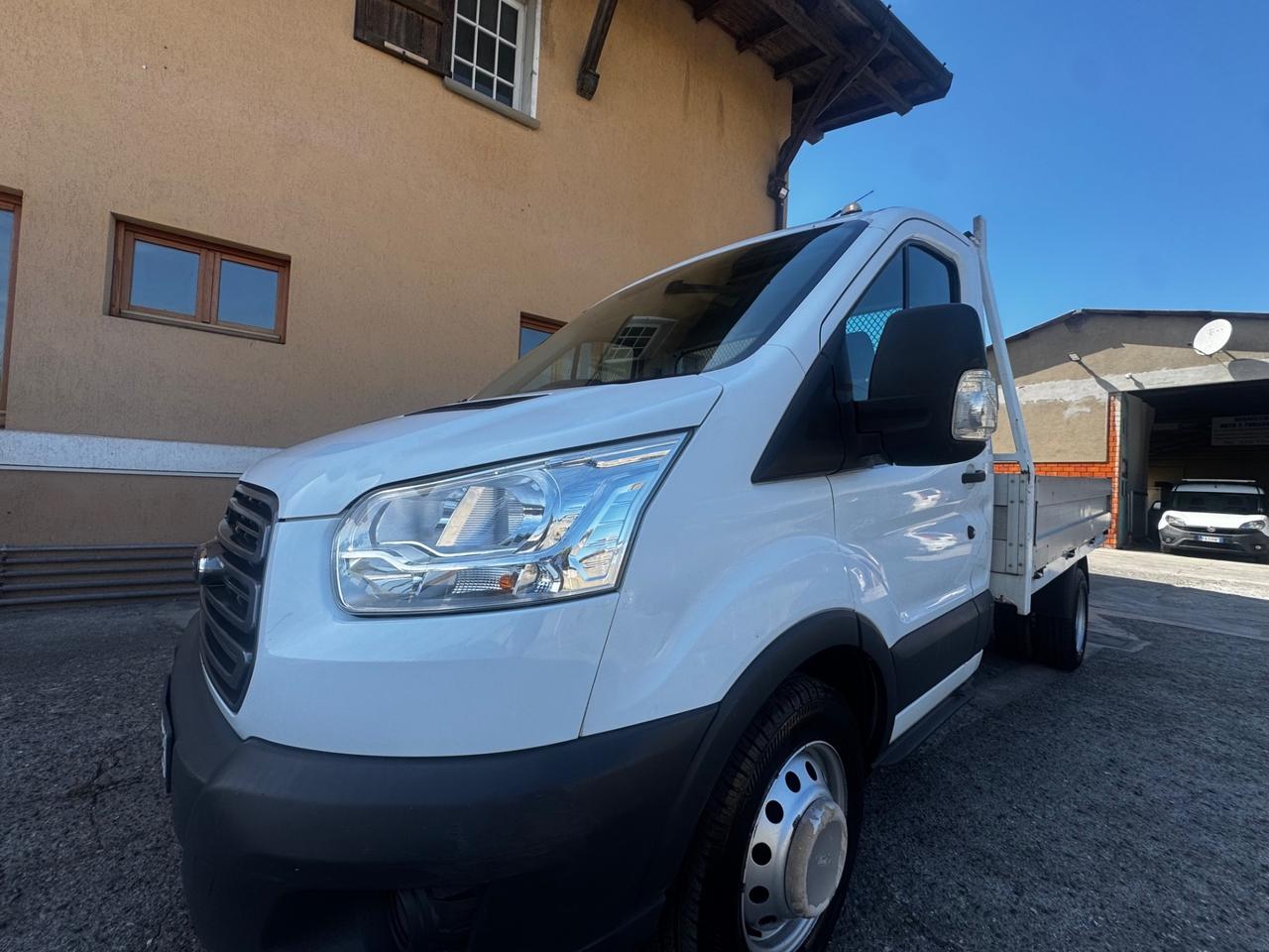 Ford Transit Custom 270 2.0 TDCi 130 PC Furgone Entry