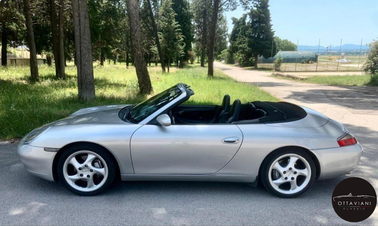 Porsche 911 996 Carrera 4