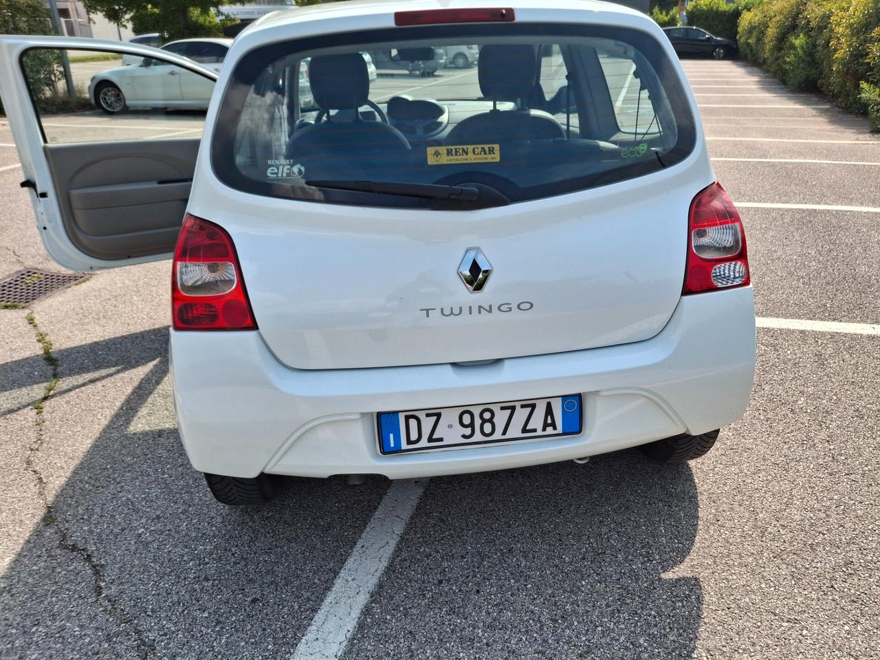 Renault Twingo 1.2 solo 90 mila km per neopatentati