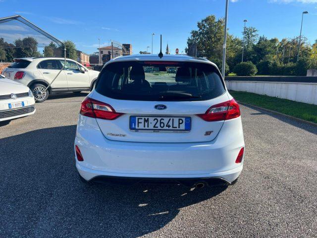 FORD Focus 1.5 TDCi 120 CV Start&Stop ST Line Business