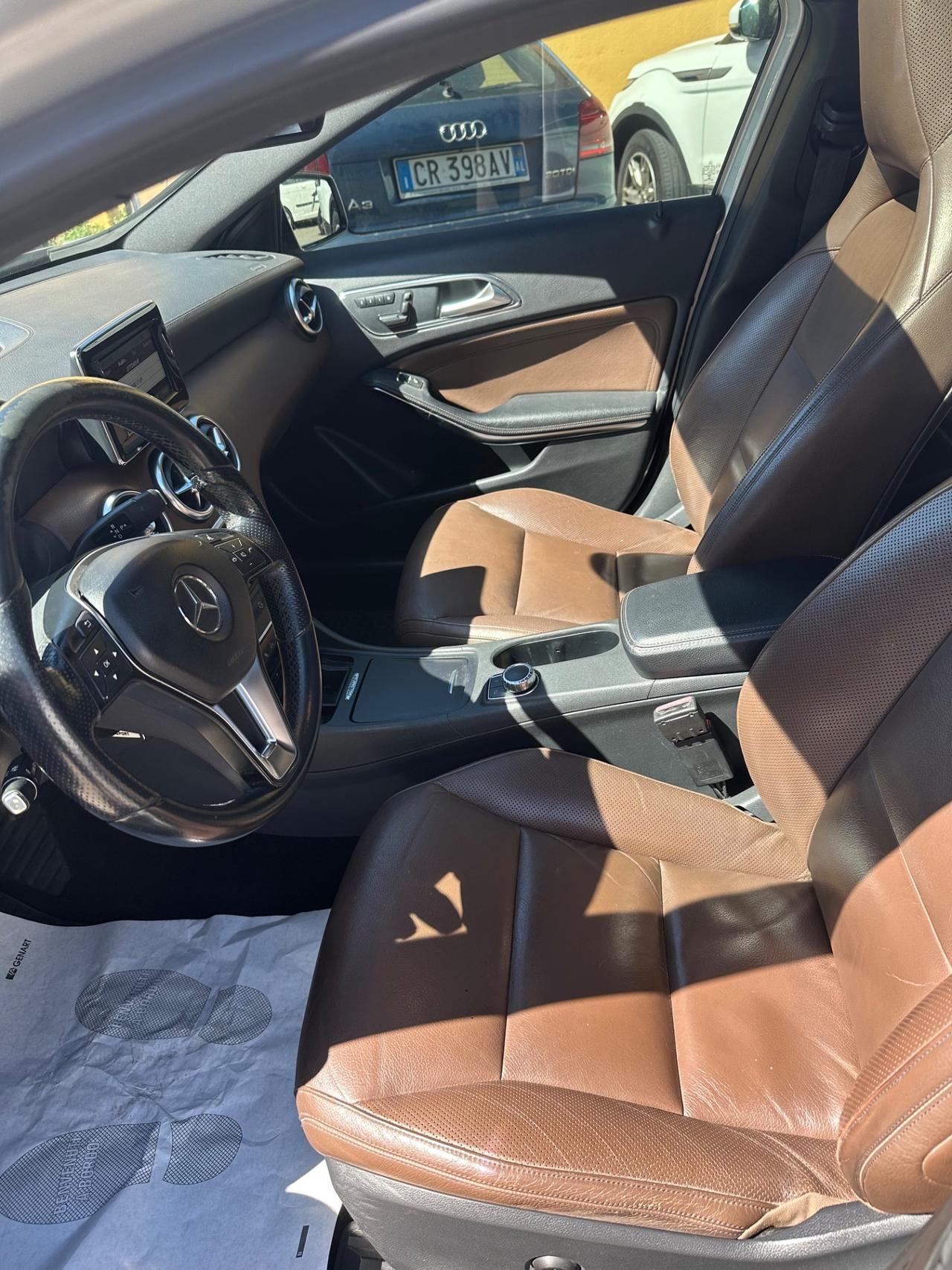 Mercedes-benz A 220 A 220 CDI Automatic Premium