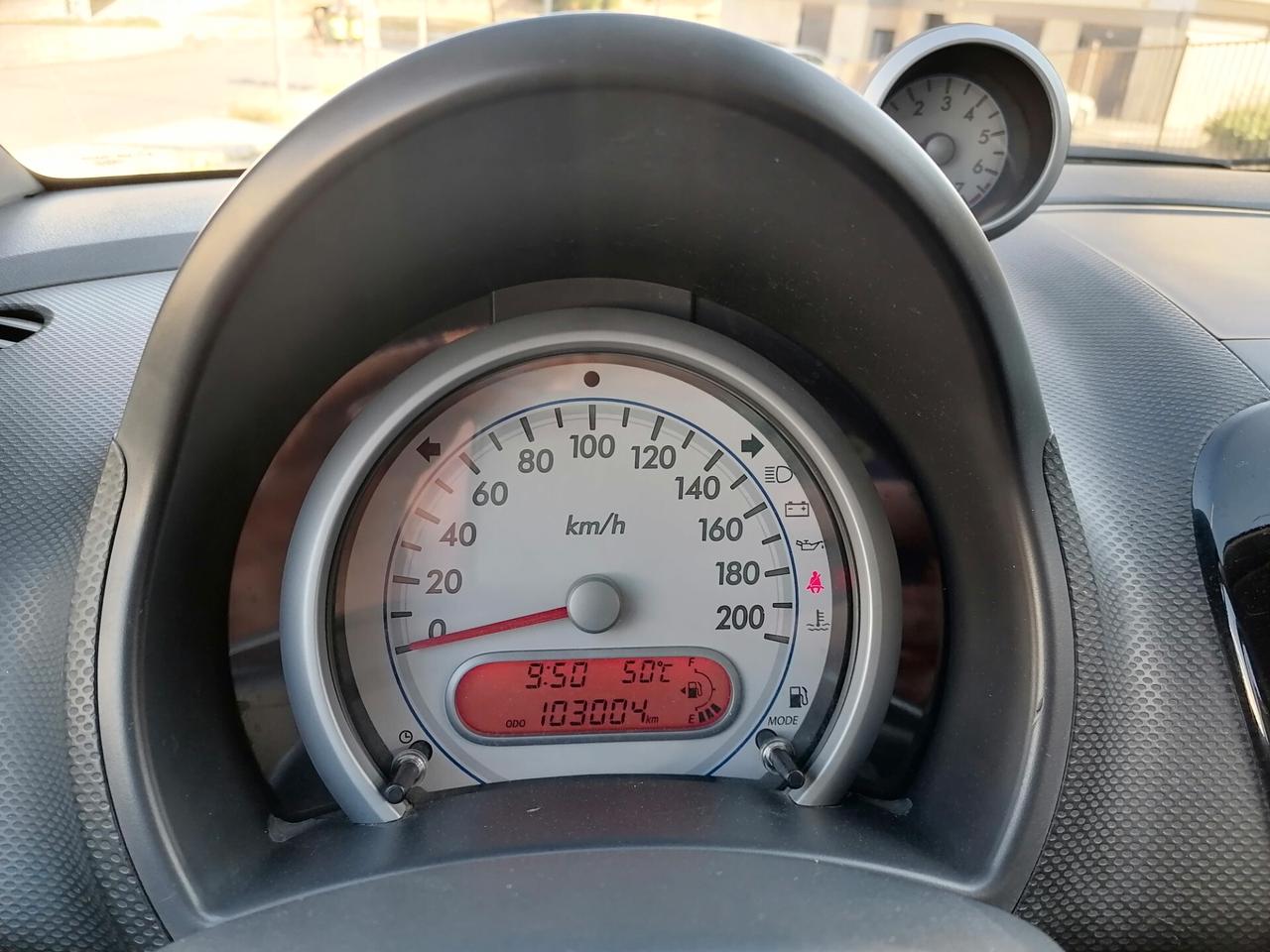 Suzuki Splash 1.0 VVT Style 2014