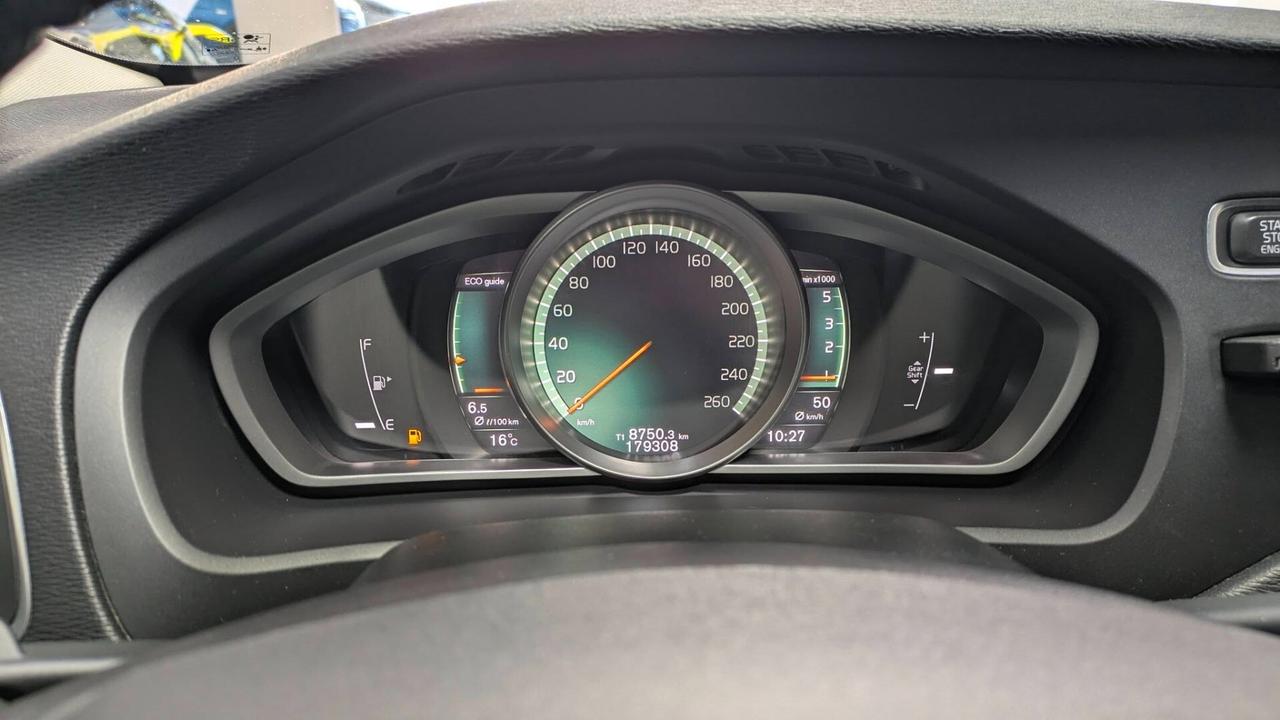 Volvo V40 D2 BUSINESS