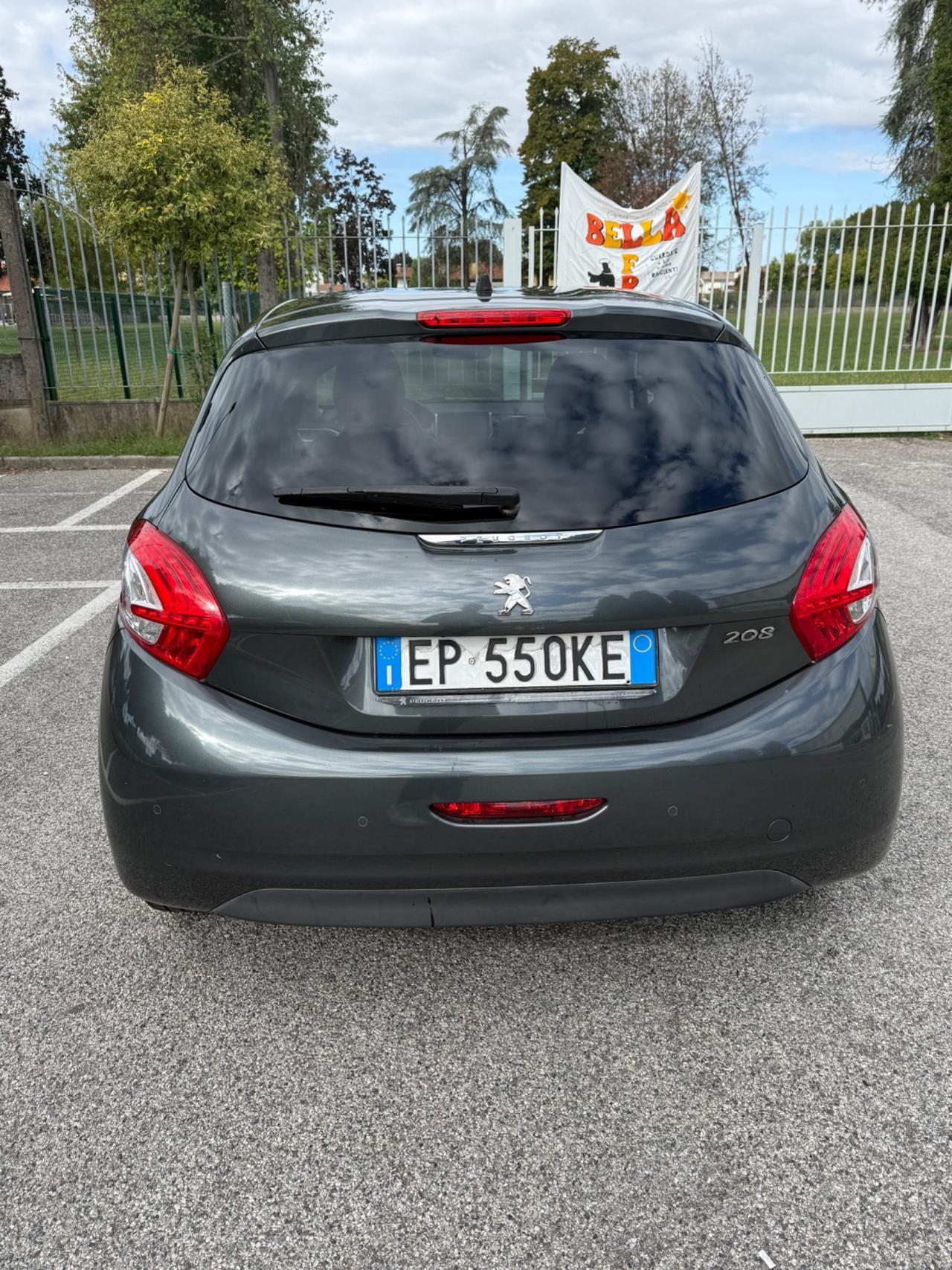 Peugeot 208 1.2 VTi 82 CV 5 porte Allure
