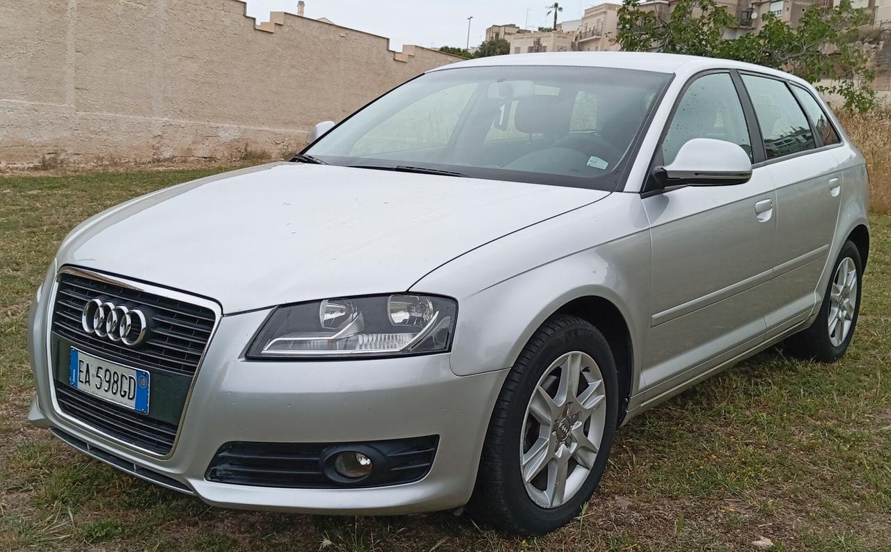 Audi A3 1.6 TDI 105 CV CR Ambition