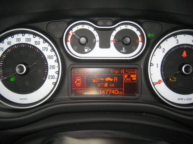 FIAT 500L 0.9 TwinAir Turbo Natural Power Panoramic Edition