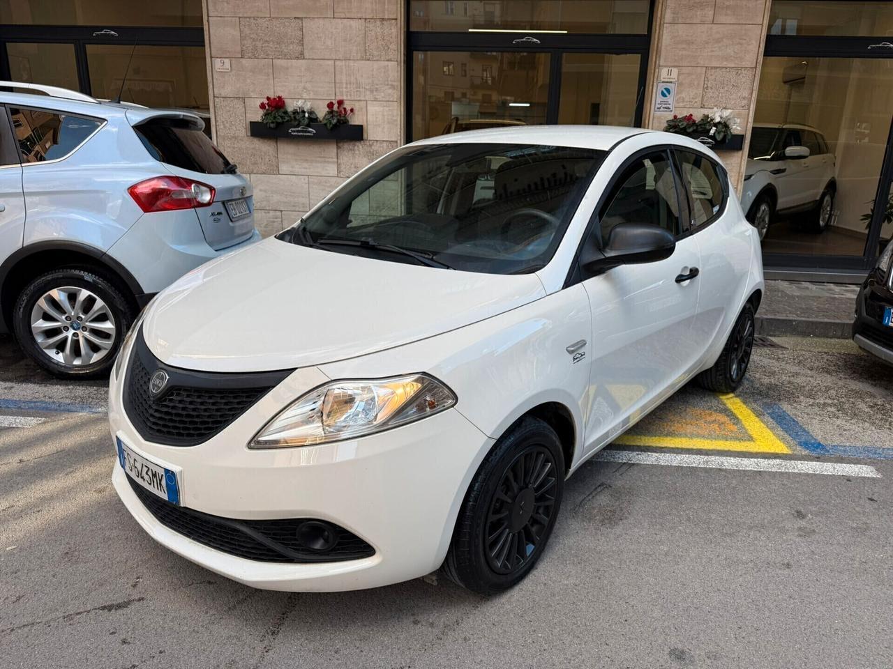 Lancia Ypsilon 1.2 69 CV 5 porte GPL Ecochic Gold
