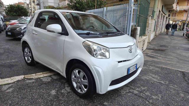 TOYOTA iQ 1.0 Sol