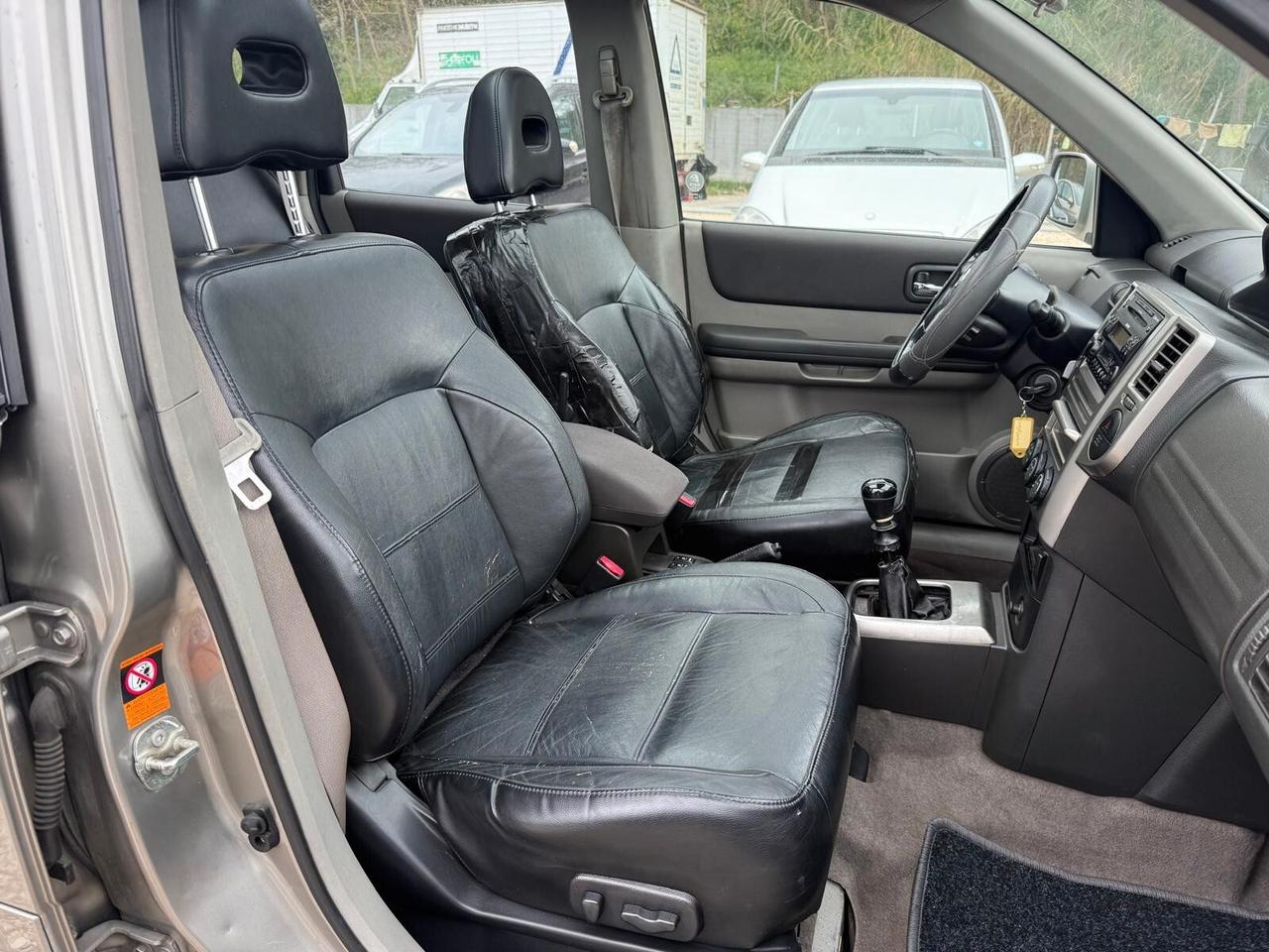 Nissan X-Trail 2.2 dCi Elegance