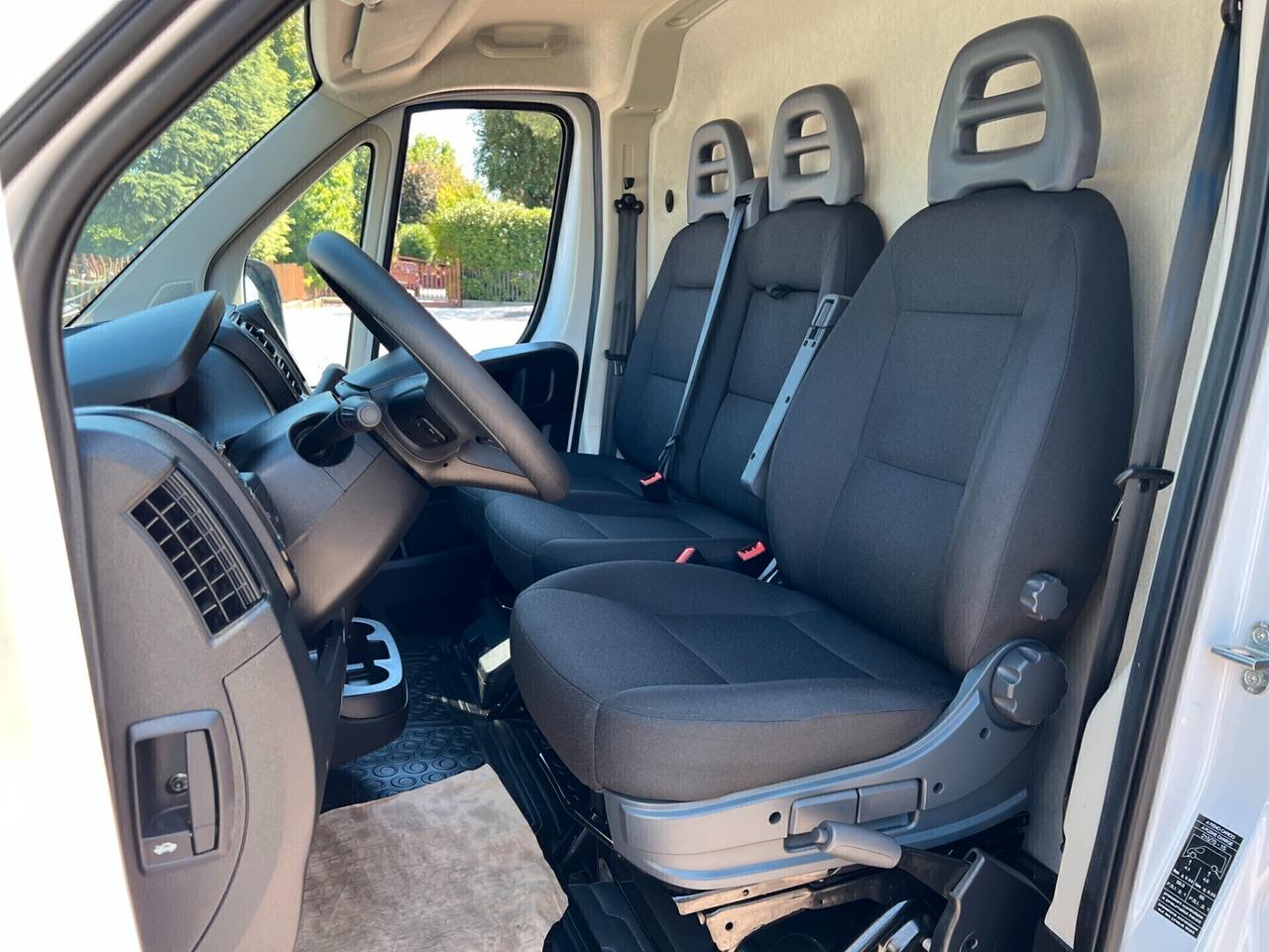 Fiat Ducato 35 2.2 Mjt 140CV PLM-TM Furgone con RAMPA DI CARICO