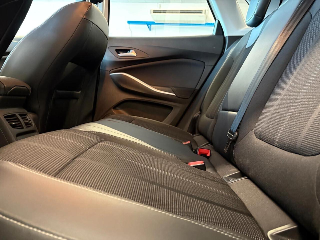 Opel Grandland GS 1.2 Turbo 12V 130 CV 6mt SPOTICAR