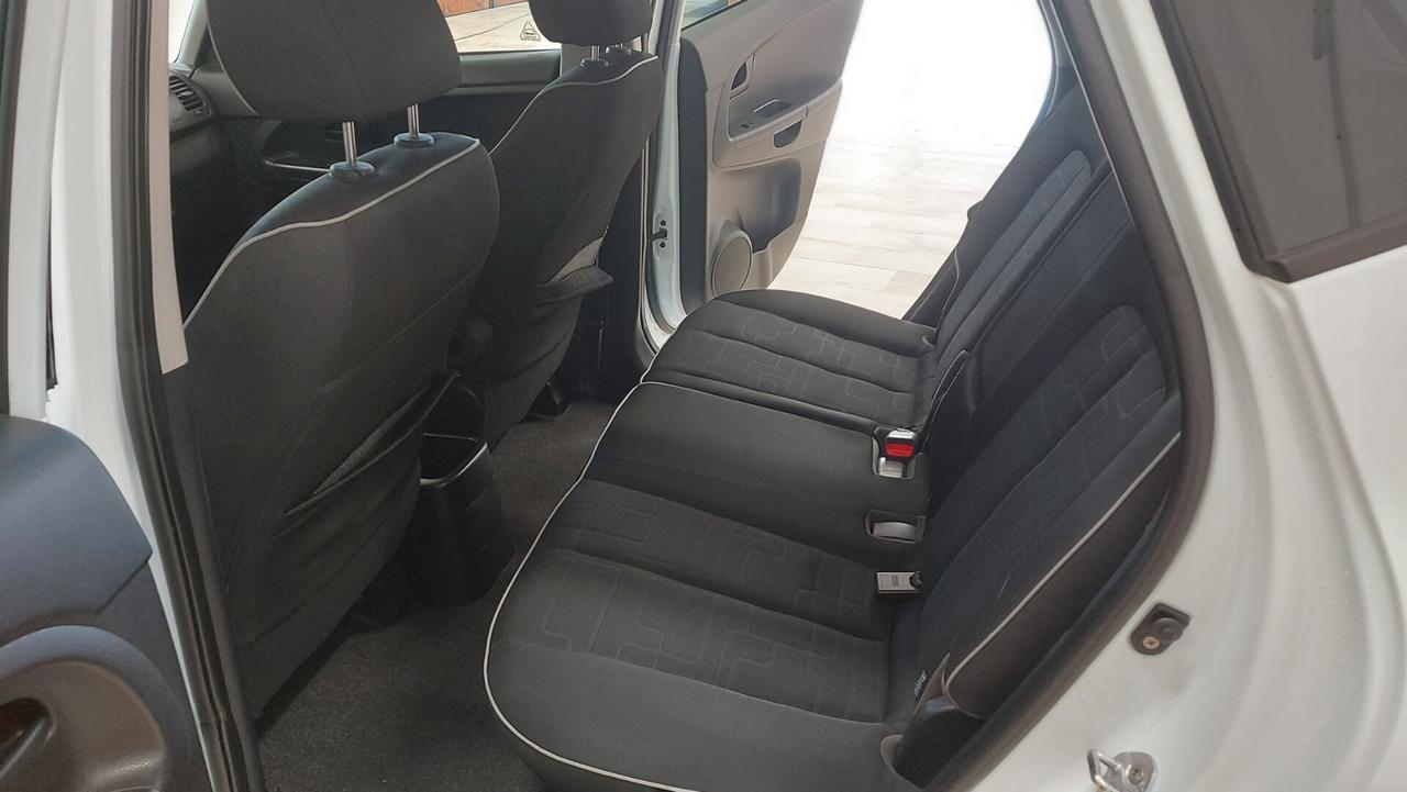 Kia Venga 1.4 CRDi 90CV