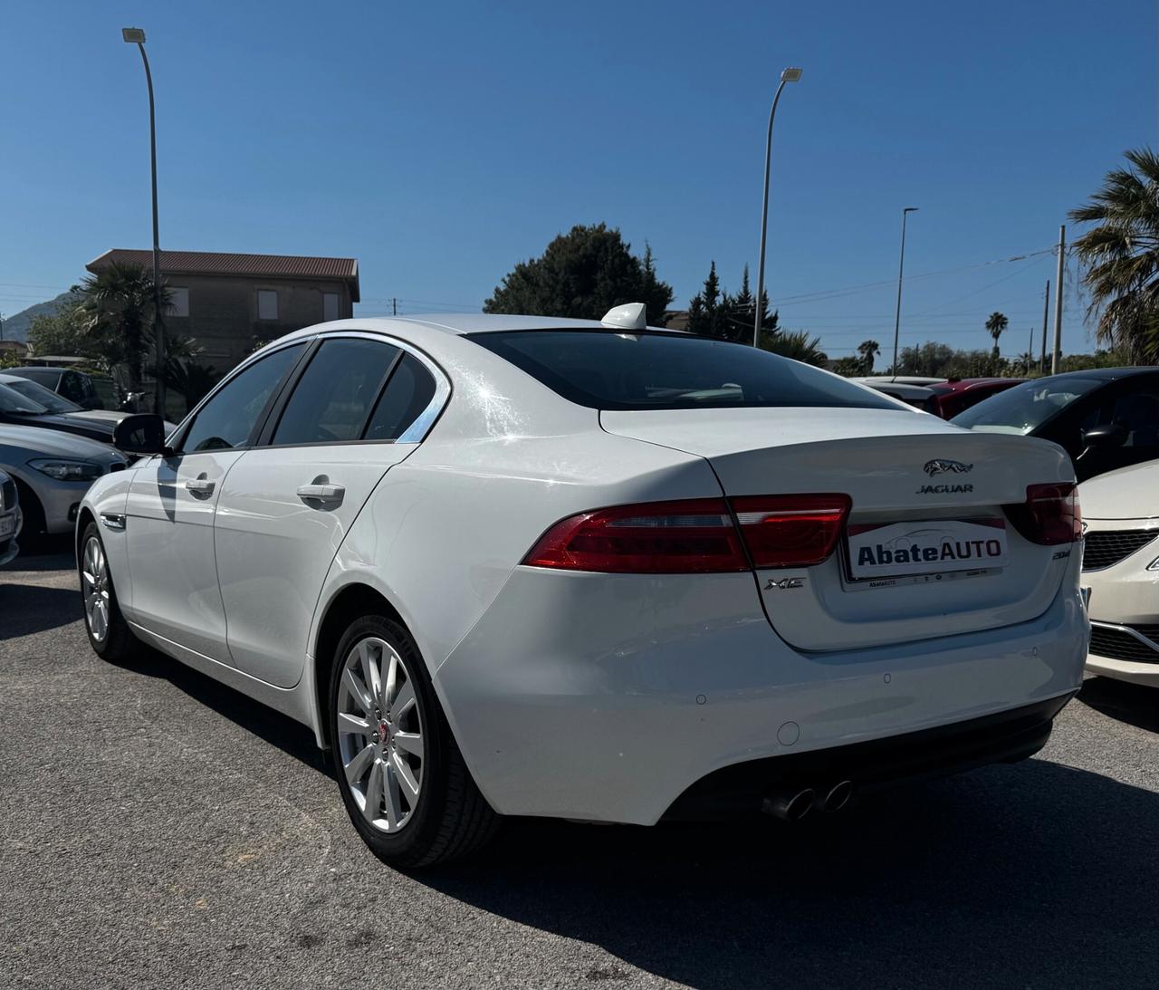 Jaguar XE 2.0 D Turbo Prestige