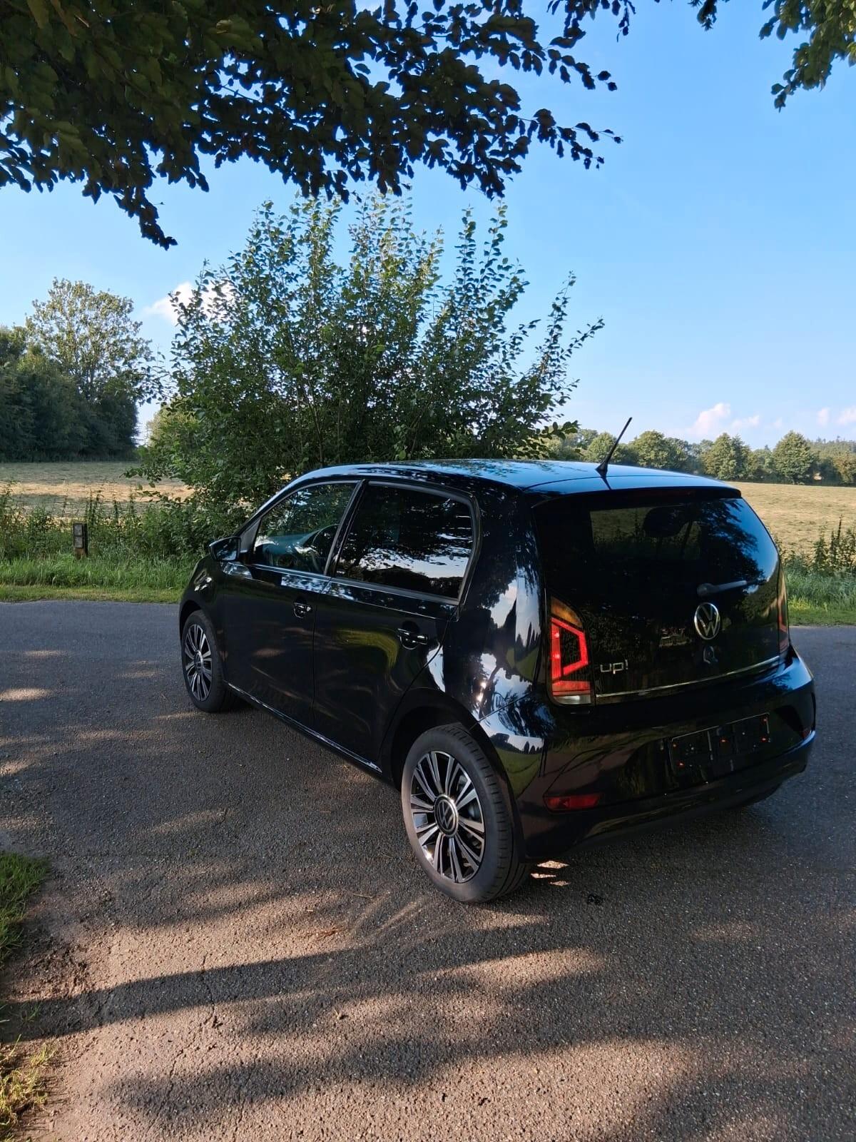 Volkswagen up! 1.0 5p. modello active