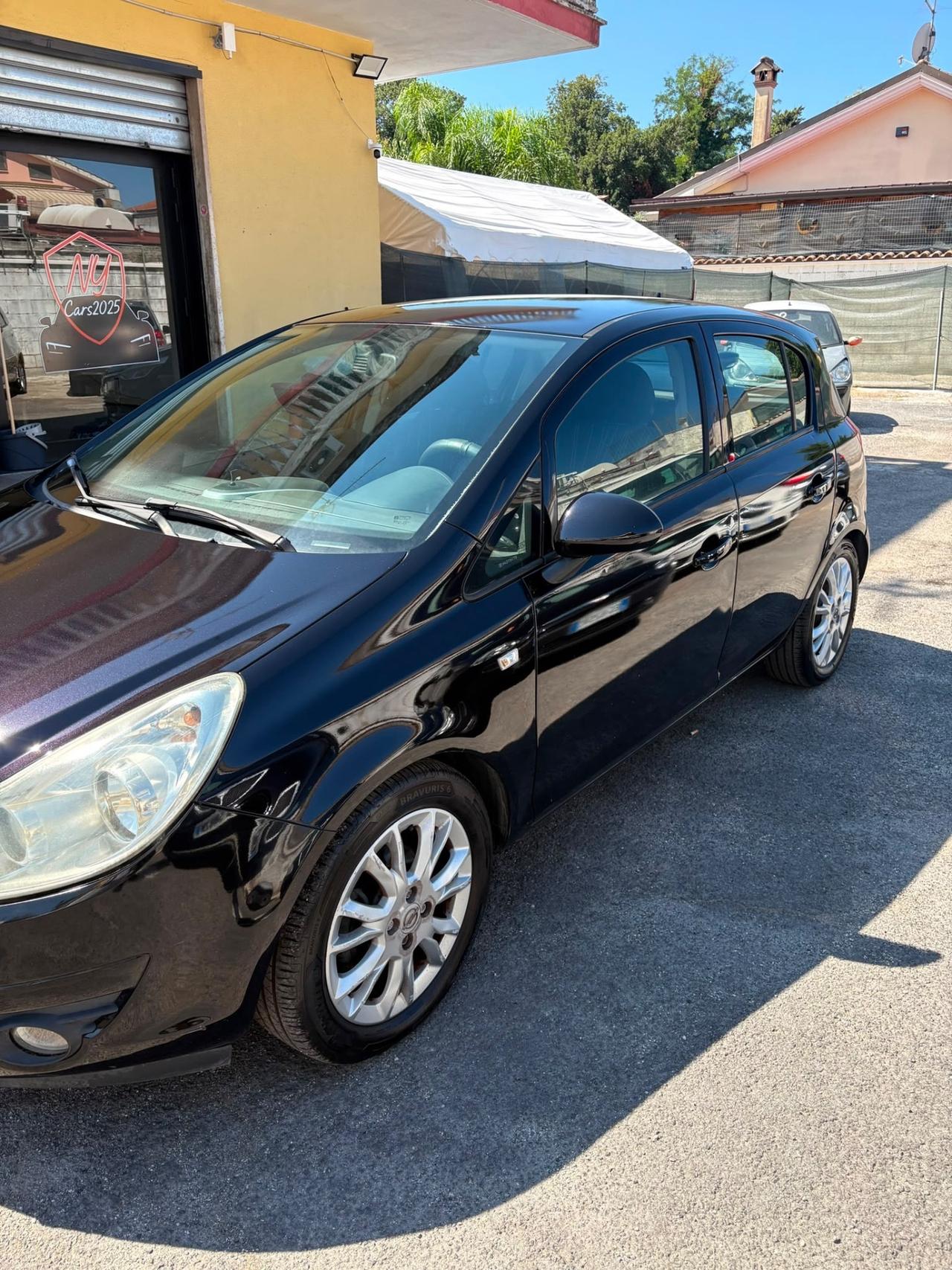 Opel Corsa 1.2 5 porte Club