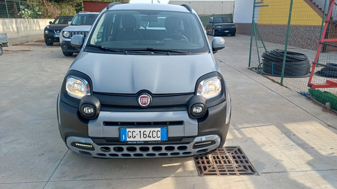 Fiat Panda 1.0 FireFly S&S Hybrid City Cross