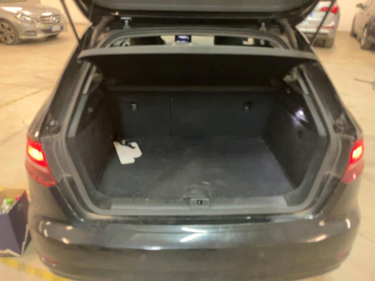 Audi A3 SPB 30 TDI STRONIC SPORT