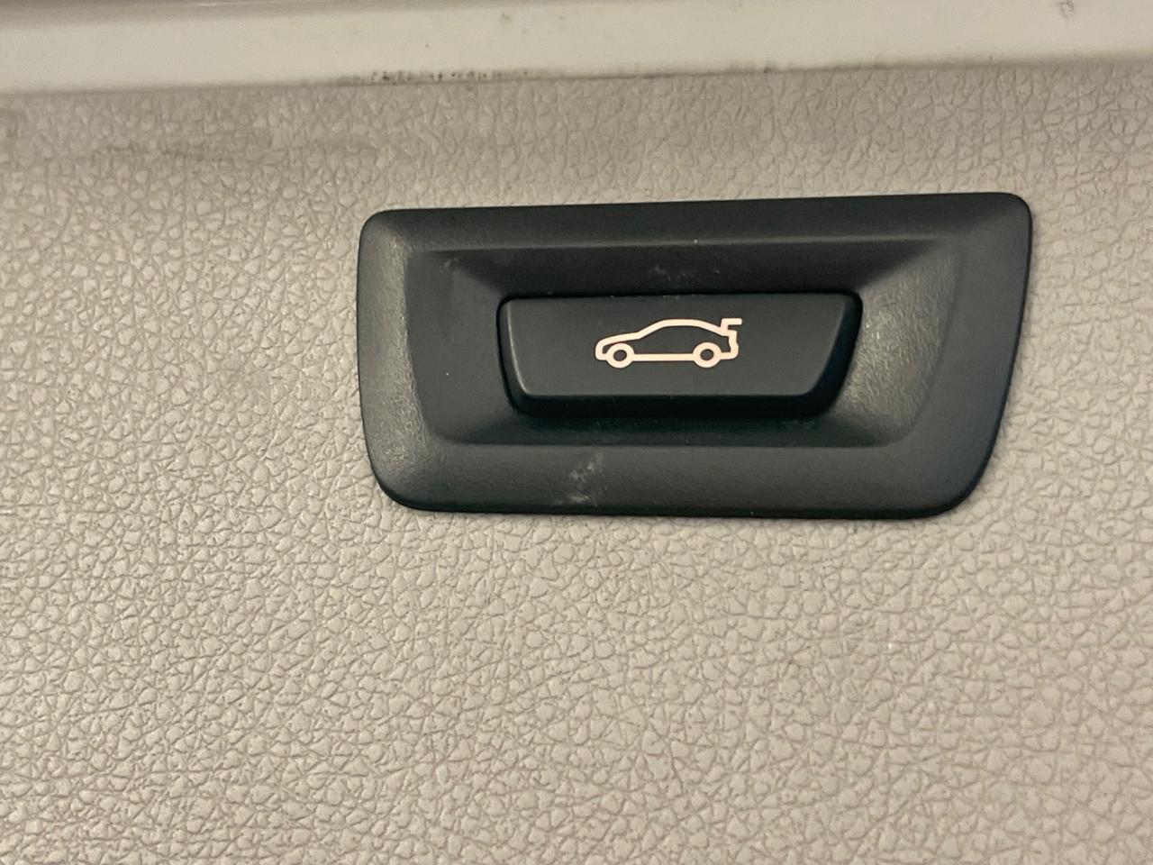 Bmw 320 320d cat Touring Attiva