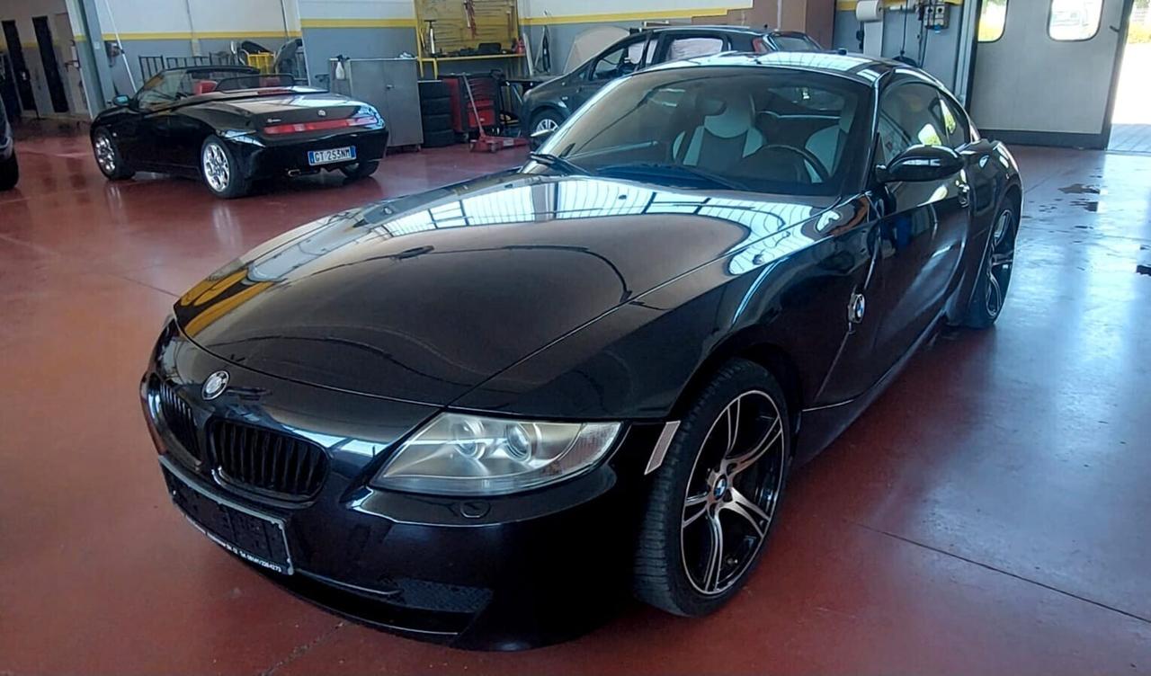 Bmw Z4 3.0si Coupé Carbon-Schwarz