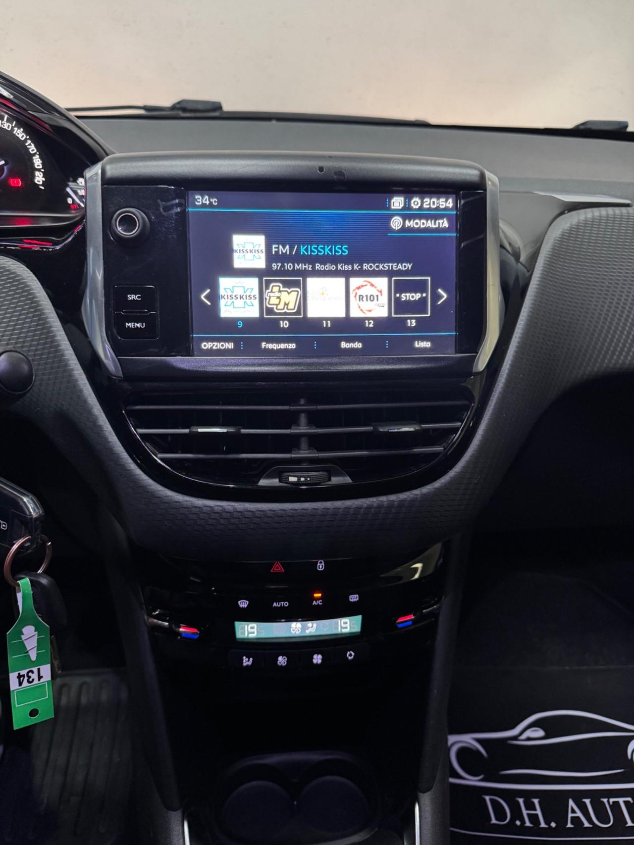 Peugeot 208 PureTech 82 5 porte Allure