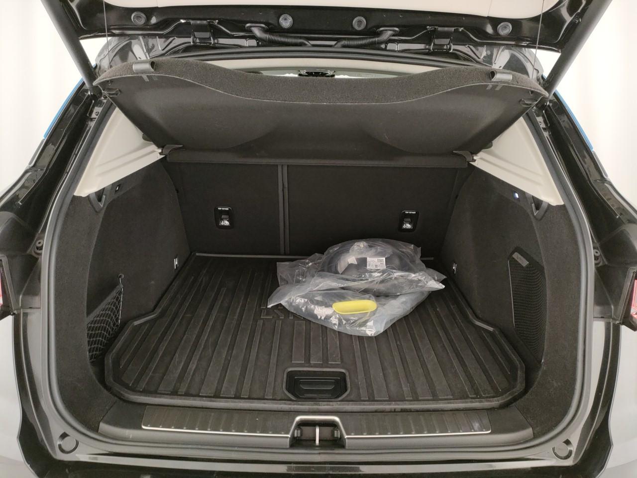 Lynk & Co 01 1.5 td phev auto